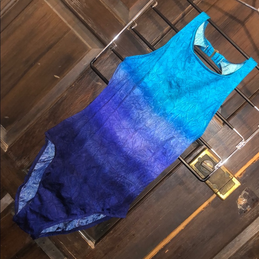 ONE PEICE SWIMSUIT 🩱 WITH SEXY BACK CUTOUT SZ 10